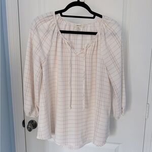 Como Blu Blouse, tie at front neckline, elastic 3/4 sleeves Blush Pink- Size P/S